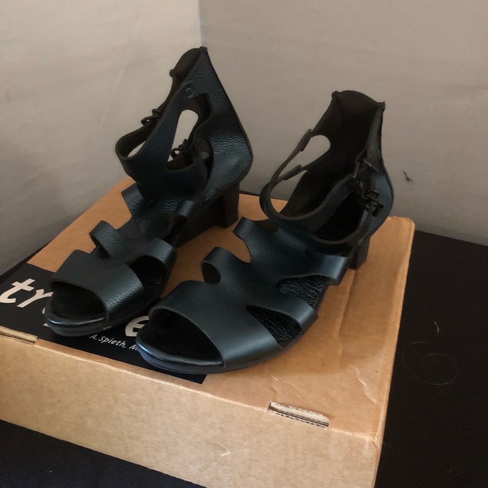 Trippen Tarantula Navy Sandals